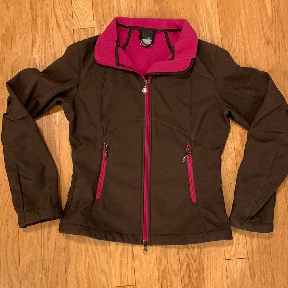 Nike waterproof fitted jacket size S